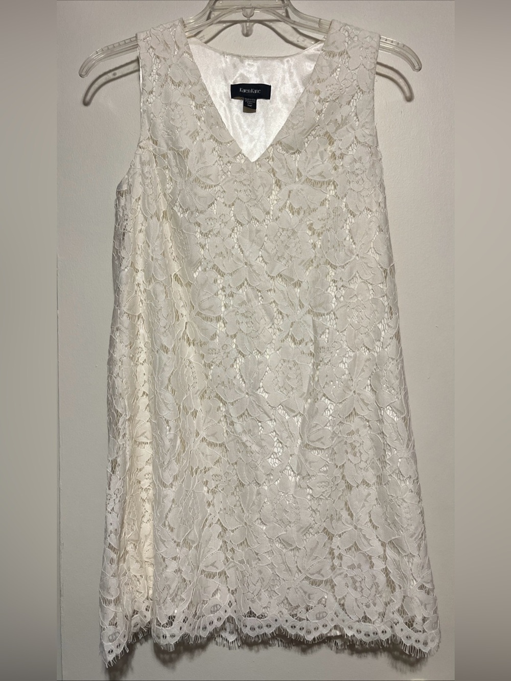 Karen Kane Cream Floral Lace V-Neck Sleeveless Dress